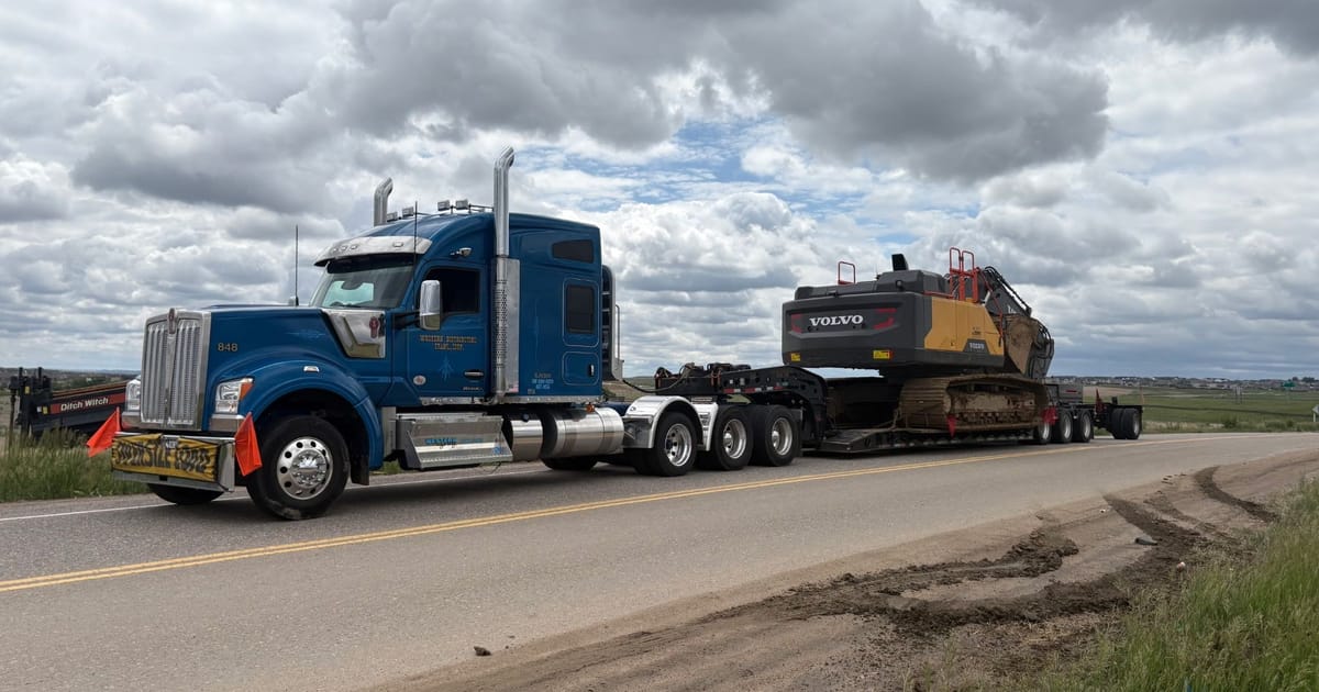 Heavy Haul & Equipment Hauling in Denver | Western Towing